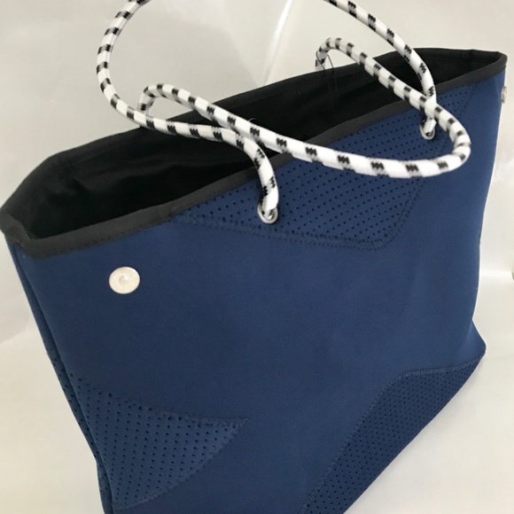 THE X BAG - NEOPRENE TOTE BAG - Picture 3 of 4